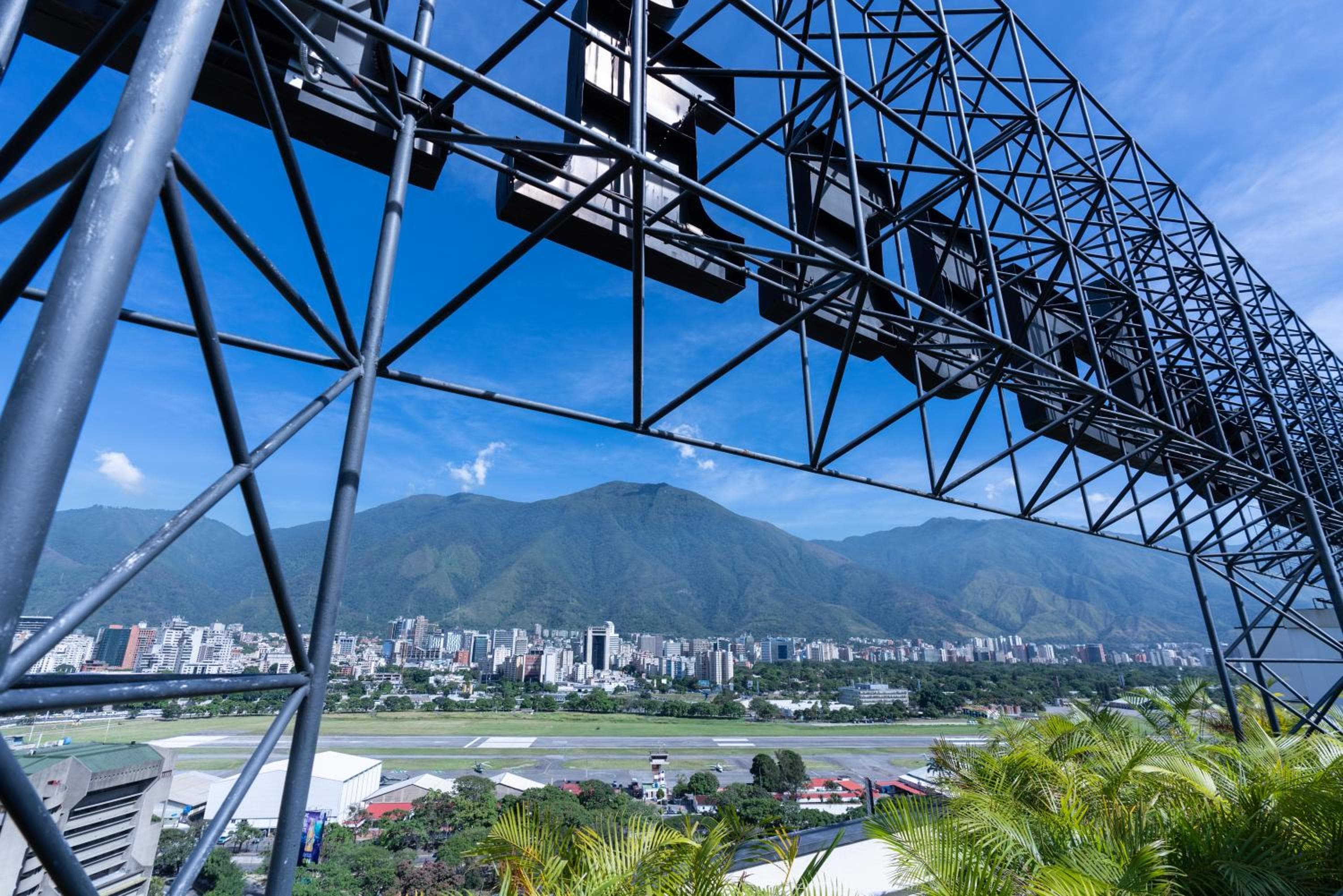 EUROBUILDING SUITES CARACAS